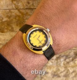 1970's Vintage Sandoz Watch Manual Wind Yellow 34mm 17 Jewels Swiss Made Rare