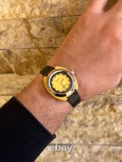 1970's Vintage Sandoz Watch Manual Wind Yellow 34mm 17 Jewels Swiss Made Rare