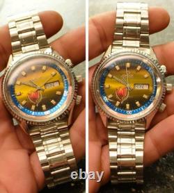 1970s Vintage and Very Rare Model Automatic Swiss Omax Crystal World Time