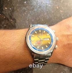 1970s Vintage and Very Rare Model Automatic Swiss Omax Crystal World Time
