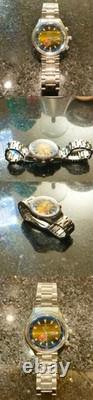 1970s Vintage and Very Rare Model Automatic Swiss Omax Crystal World Time