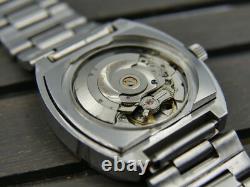 70's vintage watch mens swiss Valgine automatic 25j Eta 2789 rare design steel