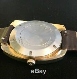 Bulova Collectors Rare 1974 Mans Automatic Winding Swiss Made N4 Vintage Watch