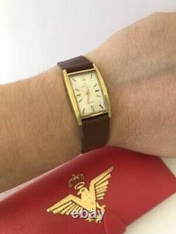 DARWIL RECTANGULAR VINTAGE RARE BEATIFUL ELEGANT GOLD PLATED SWISS WATCH 1970's