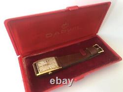 DARWIL RECTANGULAR VINTAGE RARE BEATIFUL ELEGANT GOLD PLATED SWISS WATCH 1970's