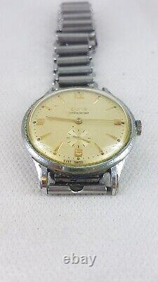 DOXA WWII 40's MILITARY VINTAGE 35mm RARE SWISS WATCH. Cal. 942