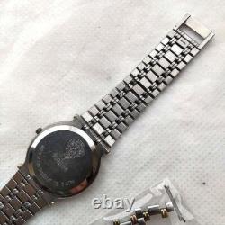 GUCCI 9000M Quartz Watch Vintage Swiss Made Japan Authentic Rare