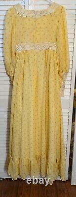 Gunne Sax Black Label Cherry with yellow swiss dot Rare