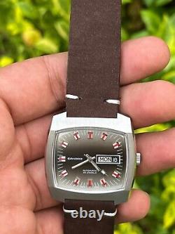 NOS SANDOZ 25 JEWELS Watch Vintage Automatic & Made In 70s & Swiss Rare Dial