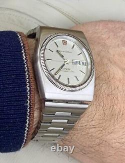 OMEGA Constellation Watch MEGAQUARTZ 32 KHz Very RARE Vintage Swiss