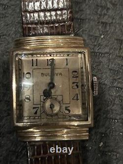 RARE 1941 vintage Swiss Bulova Pilot watch 14k rose gold 17 jewels lizard band