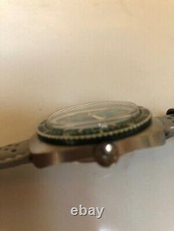 RARE Green Waltham Incabloc 17 Jewel Divers Bezel Swiss Vintage Watch Working