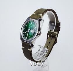 RARE Men's SWISS Vintage 1971 AUTOMATIC Watch BULOVA Cal. 11AOACB. Green Dial