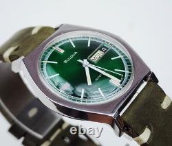 RARE Men's SWISS Vintage 1971 AUTOMATIC Watch BULOVA Cal. 11AOACB. Green Dial