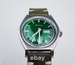 RARE Men's SWISS Vintage 1971 AUTOMATIC Watch BULOVA Cal. 11AOACB. Green Dial