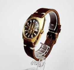 RARE, UNIQUE Men's SWISS Vintage 70's Watch WITTNAUER