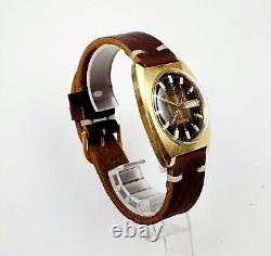 RARE, UNIQUE Men's SWISS Vintage 70's Watch WITTNAUER