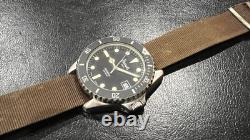 RARE VINTAGE SWI SWISS MADE Harrods Label Date 20ATM DIVER WATCH Brevet 503.305