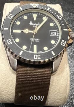 RARE VINTAGE SWI SWISS MADE Harrods Label Date 20ATM DIVER WATCH Brevet 503.305