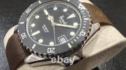 RARE VINTAGE SWI SWISS MADE Harrods Label Date 20ATM DIVER WATCH Brevet 503.305