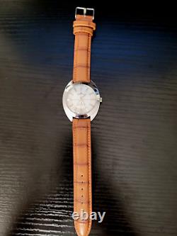 RARE Vintage Fortis Hand Wind 38mm Men's Swiss Watch