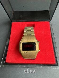 RARE Vintage Novus 1970's Dot Matrix LED Swiss Case Stainless Wrist Watch