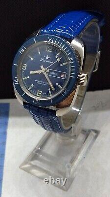 RARE vintage BLUE DIAL Lucerne Swiss Calendar Dive Watch. New Band Spectacular