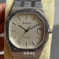 Rare Bulova Royal Oak Quartz Silver Dial Date Swiss Made Watch Vintage Men