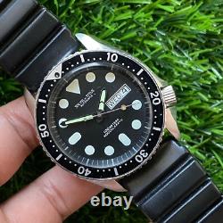Rare Solvil et Titus Diver Automatic Black Dial Day Date Vintage Swiss Watch Men