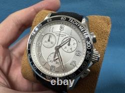Rare Victorinox Swiss Army Chronograph 241496 White Dial Quartz Vintage Watch