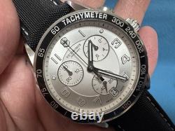 Rare Victorinox Swiss Army Chronograph 241496 White Dial Quartz Vintage Watch