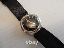 Rare Vintage 1964 Bulova Accutron 214 Black Dial Swiss Watch. Hidden Lugs