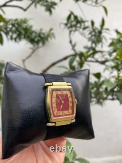 Rare Vintage 1973 Jean Perret Geneve 17 Jewels Cal. 82 Swiss Made Tank 25mm Watch