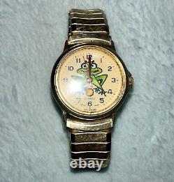 Rare Vintage And Collectible Swiss Made Pat. Pend. Golden Watch Untested