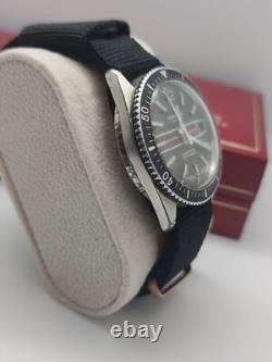Rare Vintage Diver Automatic Swiss Watch Men's Rotating Bezel, Antimagnetic, 70s