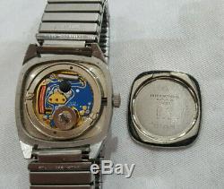 Rare Vintage IWC (International Watch Co.) SCHAFFHAUSEN Swiss 7Jew Quartz Watch