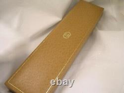 Rare Vintage Ladies 18 K Gucci White Dial Tank Style Quartz Swiss Watch w Box