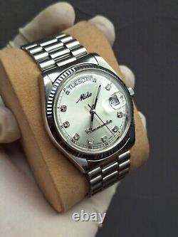 Rare Vintage Mido Commander DayDate Mido 8299 silver dial swiss made men's watch
