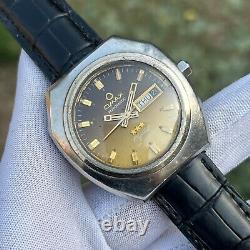 Rare Vintage Omax Crystal 3 Star 25 Jewels Beautiful Dial Swiss Made Men's Watch