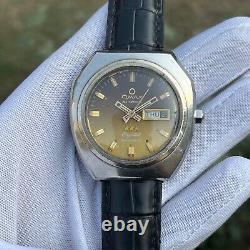 Rare Vintage Omax Crystal 3 Star 25 Jewels Beautiful Dial Swiss Made Men's Watch