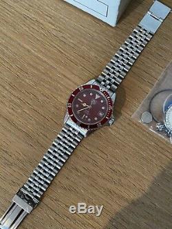 Rare Vintage Red Tag Heuer 1000 Professional Swiss Quartz Divers Watch 980.913N