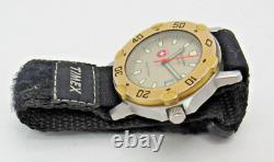 Rare Vintage Swiss Army Two Tone Diver 100m SAW Co Quartz Mens Wrist Watch 1789