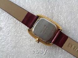 Rare Vintage Swiss Gold Plated De-coven Ladies Hand Winding Wristwatch