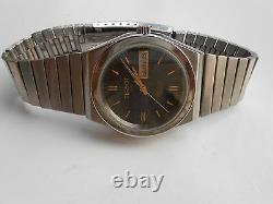 Rare Vintage Swiss Made Stainless Steel Tissot Automatic Mens Wristwatch