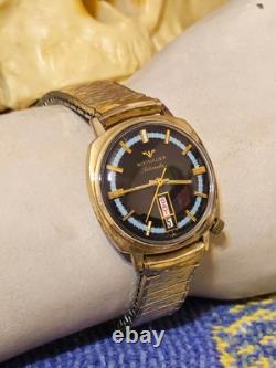 Rare Vintage Swiss-Movement Longines Wittnauer Tropical Watch (Circa. 1960s) Rare Vintage Swiss-Movement Longines Wittnauer Tropical Watch (Circa. 1960s)