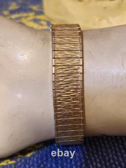 Rare Vintage Swiss-Movement Longines Wittnauer Tropical Watch (Circa. 1960s)