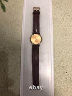 Rare Vintage Universal Geneve Wristwatch Quartz Swiss Made Men