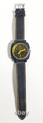 Rare Vintage Victorinox Swiss Army Outdoor Yellow Crystal Unisex Date Watch 41mm