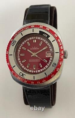 Rare Vintage Windert Watch Swiss Pilots Watch Month Indicator Burgundy Dial