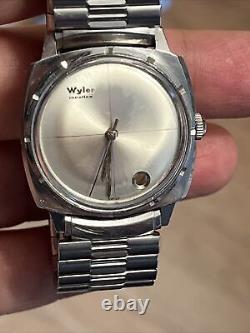 Rare Vintage Wyler Incaflex Swiss Square 1968 2-1122 Cross-Hair Dial Men's watch